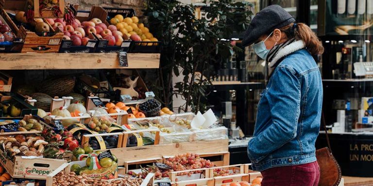 Hyperlocal Shopping: Nachbarschaftsläden, lokale Dienstleistungen und E-Commerce auf Abruf